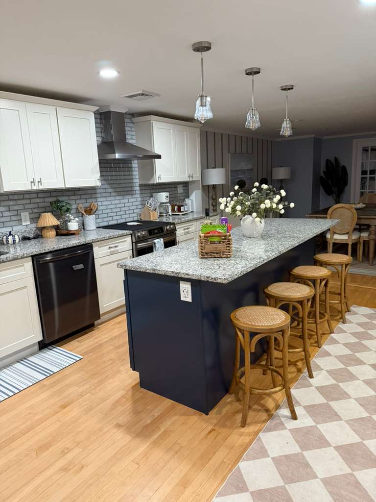 Professional house cleaning by By Loren Cleaning Services
